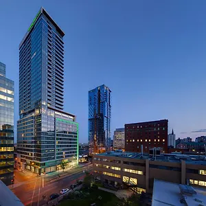 מלון Holiday Inn Hotel & Suites - Montreal Centre-Ville Ouest By Ihg, מונטריאול